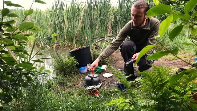 Лето. Озеро Молочное. Рыбалка. смотреть онлайн