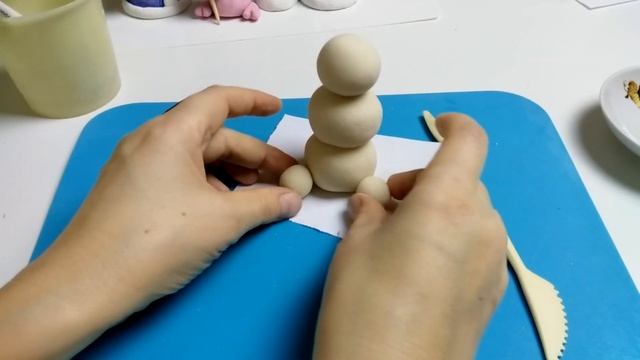 Лепим Снеговика из соленого теста. Лепим с детьми. смотреть онлайн