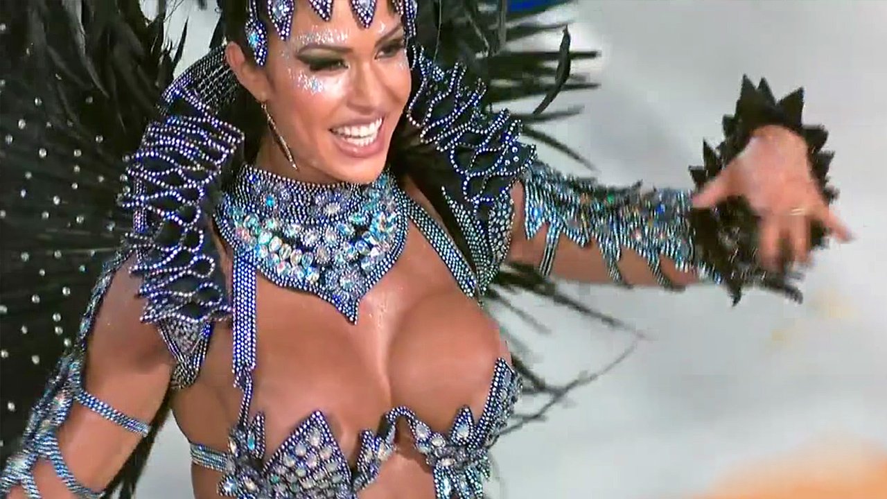 Карнавал в Рио-де-Жанейро 2012 (4) смотреть онлайн