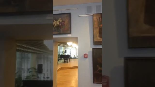 Выставка «Художественный ракурс». За 5 минут до открытия. смотреть онлайн