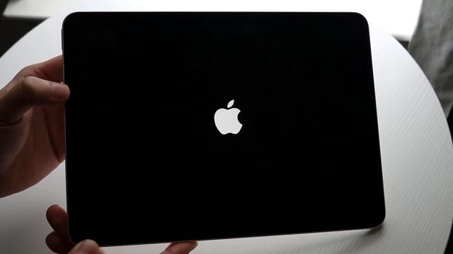 How To Power On / Off iPad Air 5 (2022) смотреть онлайн