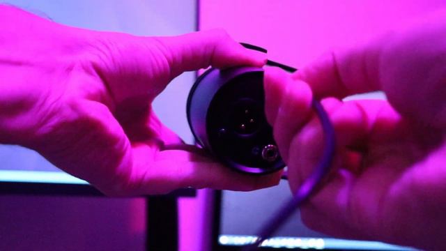 HyperX Quadcast S vs SHURE MV7 (Pros and Cons) REVIEW! смотреть онлайн