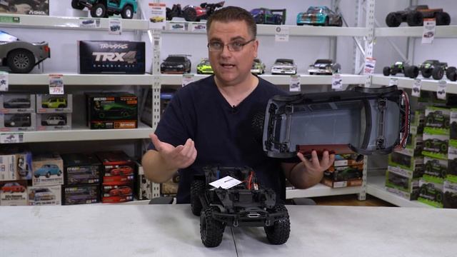 Checking Out The Incredible Traxxas TRX-4 Ford Bronco Crawler RC Car! смотреть онлайн