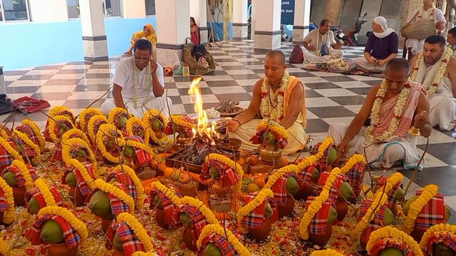 Ягья Нрисимхадеву в Маяпуре! Пандава Ниржала Экадаши! смотреть онлайн