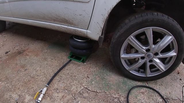 Работа пневмодомкрата от автомобильного компресосра смотреть онлайн