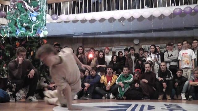 Телогрейка 2012 узи,кидкренк vs максимус,глеб смотреть онлайн