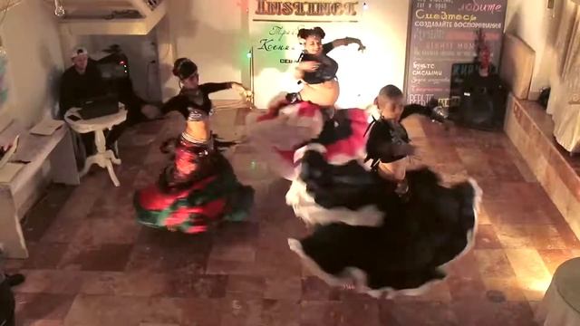 Евгения Акимова, Наталия Литвинчук и Ксения Паскаль American Tribal Style 1 смотреть онлайн