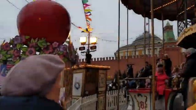 Путешествие в Рождество. Красная площадь. Москва. смотреть онлайн