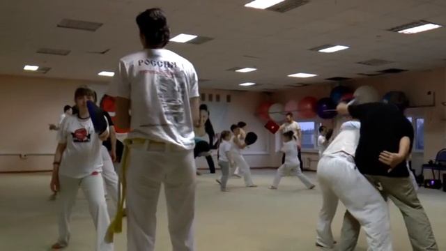 Capoeira Camara в Туле. Семинар с Дмитрием Ершовым (Professor Cicatriz). Часть 9 смотреть онлайн
