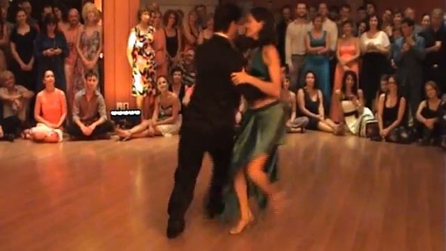Leo Calvelli y Eugenia Usandivaras 3/4 (August 25, 2012) Tango Sun Festival 2012 смотреть онлайн