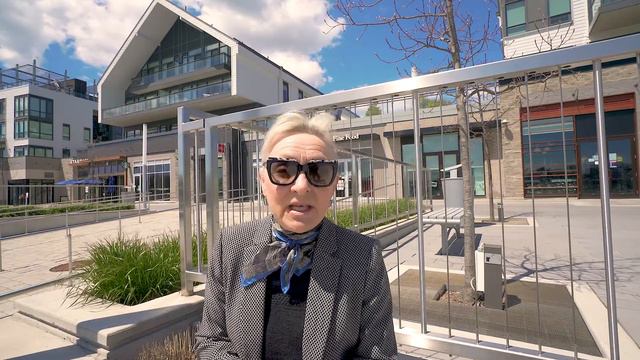 Куда уезжают жители из Торонто смотреть онлайн