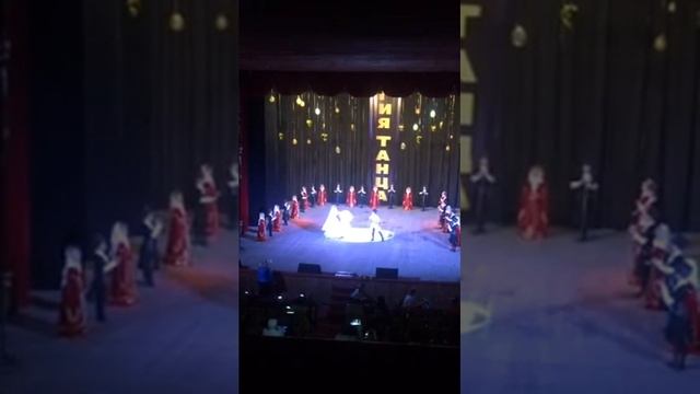 Танец "Абезек " Альберт трюкач смотреть онлайн