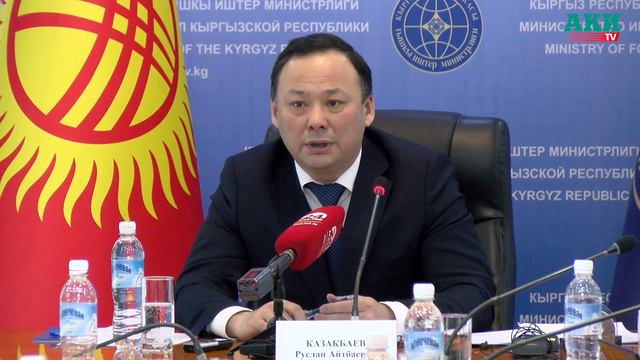 Садыр Жапаров посетит Узбекистан 11-12 марта смотреть онлайн