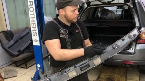 Как открыть багажник Фрилендер 2 L359 | Диагностика проводки и замена кнопки | Сервис LRBRO