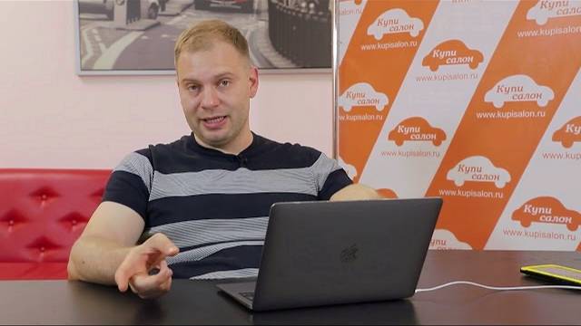 Тюнинг Toyota Land Cruiser 300 - перетяжка салона, установили мониторы, массаж.