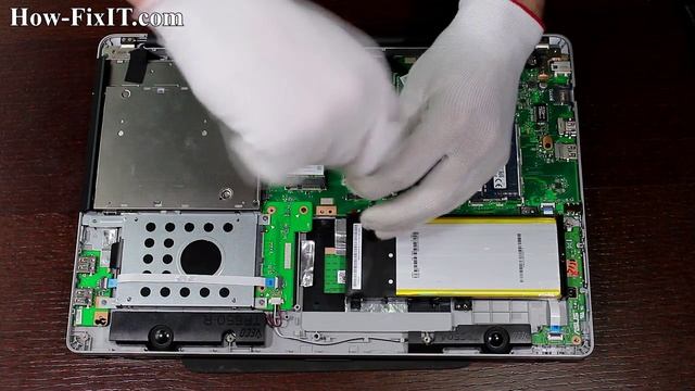 Asus TransformerBook TP550 disassembly and battery replace, как разобрать и поменять батарею смотреть онлайн