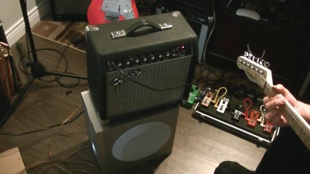 Fender Bullet 15 DSP 8 inch Subwoofer Experiment смотреть онлайн