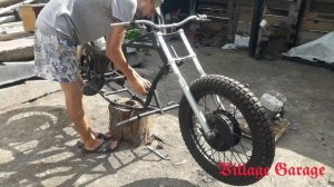 Как сделать крутой боббер из мотоцикла ИЖ. Кастом ИЖ 2. Cool custom motorcycle for pennies