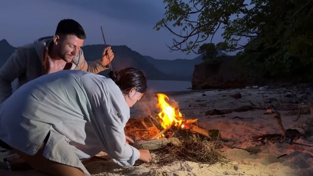 Остались ЖИТЬ на НЕОБИТАЕМОМ ОСТРОВЕ. ВЫЖИВАНИЕ [Часть-2] смотреть онлайн