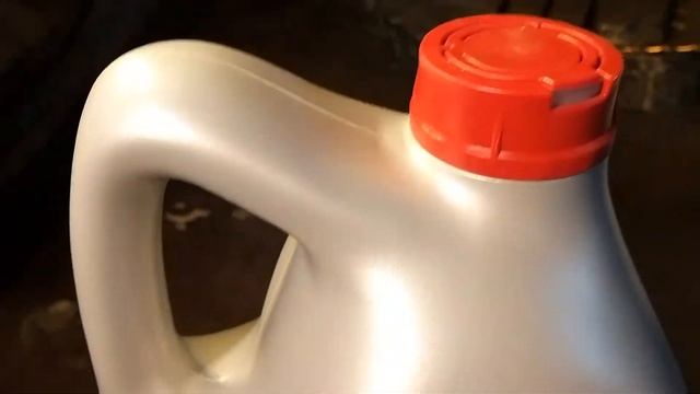 Моторное масло TOYOTA . Подделка или оригинал. Ультрафиолетовый тест. смотреть онлайн