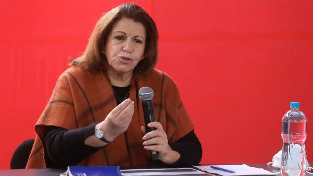Lourdes Flores, una farsante que no reconoce a Pedro Castillo смотреть онлайн