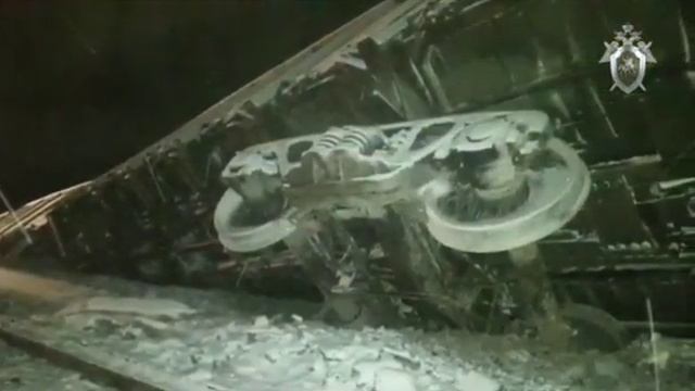 В Кировской области сошел с рельсов 31 вагон грузового поезда смотреть онлайн