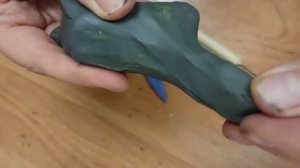 Филимоновскую игрушку скульптурным пластилином.