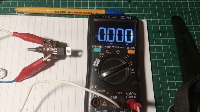Простой ограничитель тока на LM317 и проволочном резисторе 47 ом смотреть онлайн
