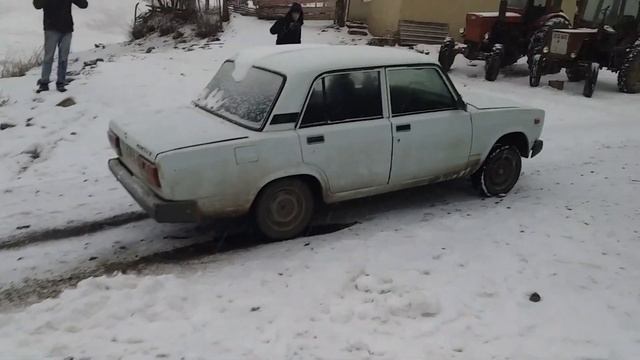 Лада ВАЗ 2106 или ВАЗ 2107 l Сравненийе Машины l Кто Лучше l Cars Lada VAZ 2106 or VAZ 2107 смотреть онлайн
