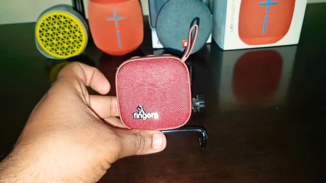 Fingers Sound Dice. Ultra portable 3 watt Bluetooth speaker.. смотреть онлайн
