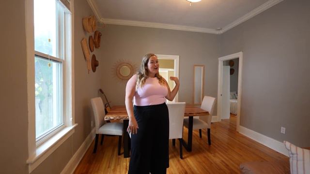 Affordable Home in One of London's Best Neighbourhoods! смотреть онлайн