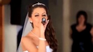 Самая красивая невеста невеста поет на свадьбе