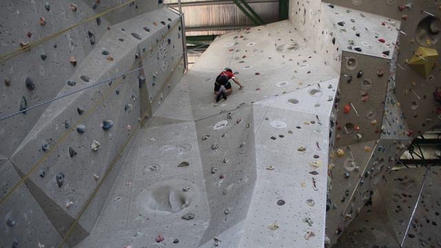 Jan 29 2017 Hiking in Camp 5 смотреть онлайн