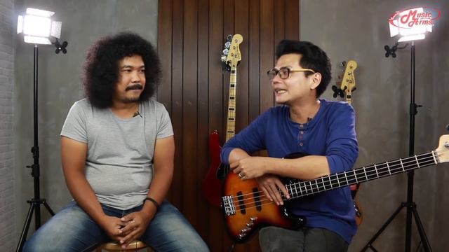 Squier Deluxe jazz bass active l เบส Active สุดเจ๋ง смотреть онлайн