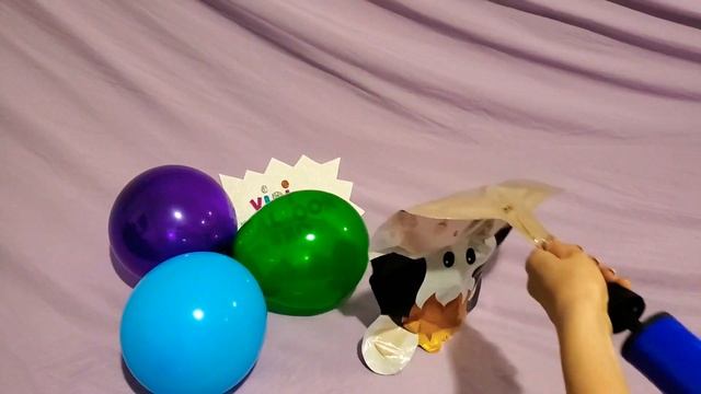 MAKING COW BALLOON DECORATION AND POPPING IT!!! смотреть онлайн