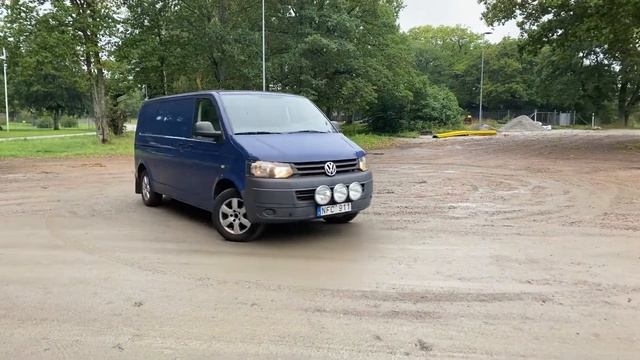 Köp Skåpbil Volkswagen Transporter T5 2.0 TDI på Klaravik смотреть онлайн