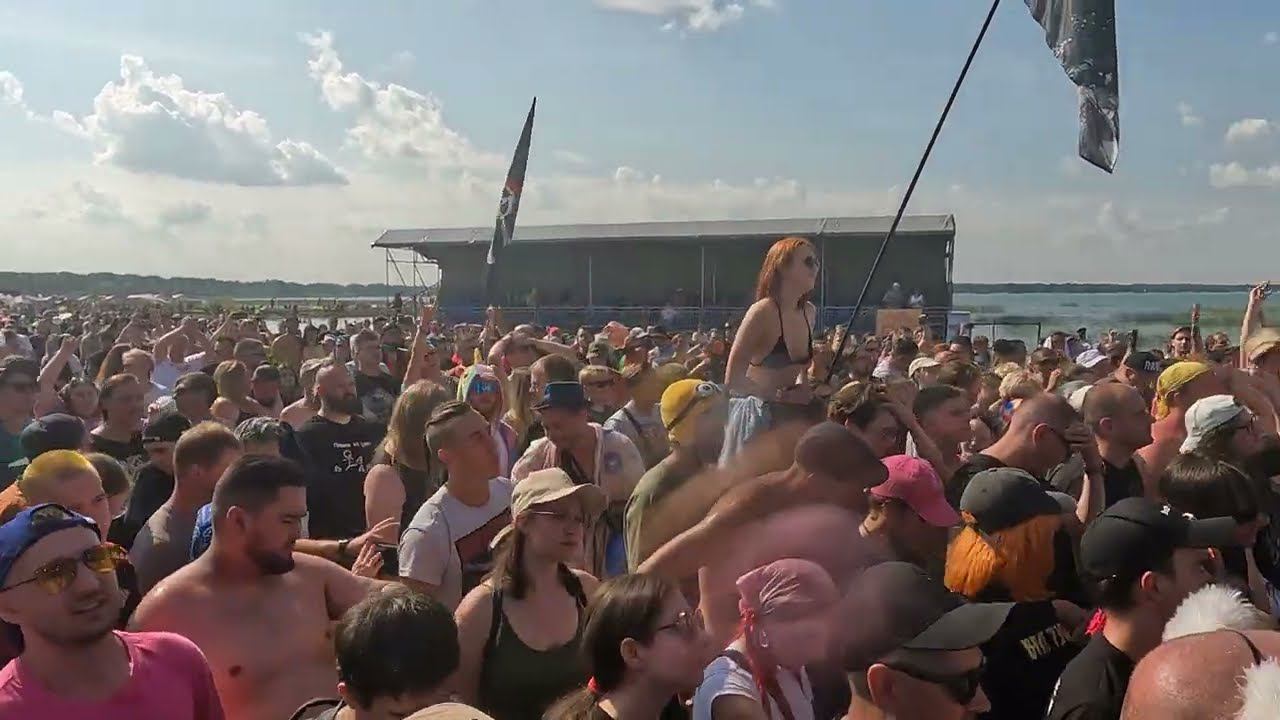 Neverlove - Лисий-кисий (Live @ Пляж 2.4 Beach Stage, Челябинск. 2024.07.20)