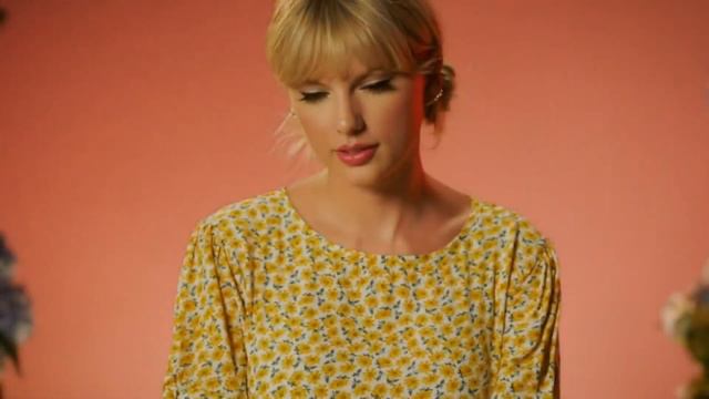 Taylor Swift - This Love (Taylor's Version)(Music Video) смотреть онлайн