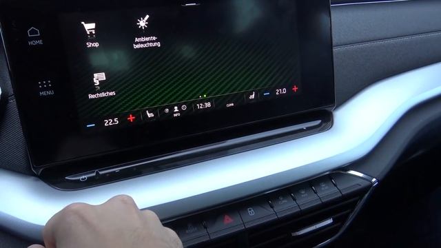 Virtual Cockpit / digitaler Tacho im neuen Skoda Octavia 2020 im Test: Assistenz, Karte, Fahrdaten смотреть онлайн