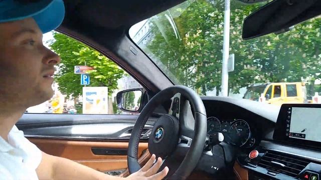 F90 M5 Competition + Akrapovic