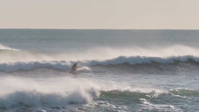 Дед Мороз на серфе. Santa Claus on the surfboard смотреть онлайн