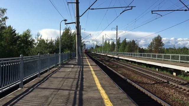 "со стёртой буквой!" эп2к-214 с демидовским экспрессом проезжает станцию геройская смотреть онлайн