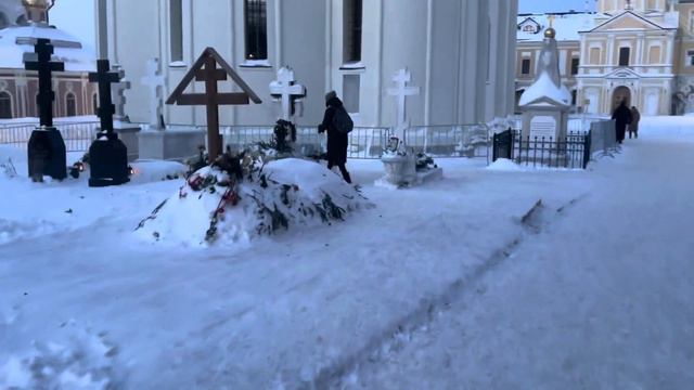 УТРО В СВЯТОЙ ЛАВРЕ ! смотреть онлайн