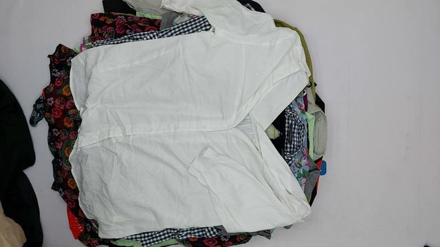 27151 Микс большие размеры весна-лето 01-MHS.S.XXL-20 (cream) 1 пак 60кг 8.95€/кг 260шт