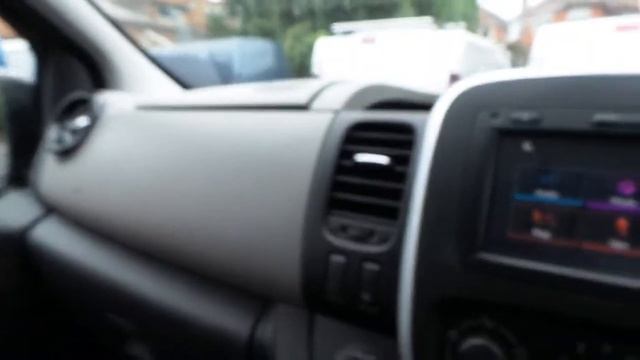 Renault Trafic Ll29 Energy DCi 125PS Sport Nav 9 Seats hk17wdg смотреть онлайн