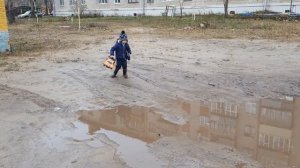 Машинка на пульте управления в грязи