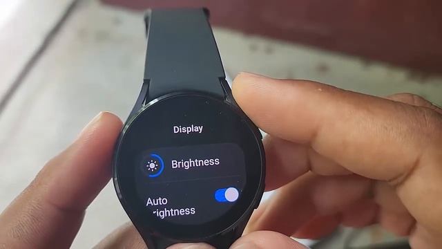 Samsung Galaxy Watch4 : How To Turn On Or Off Raise Wrist To Wake