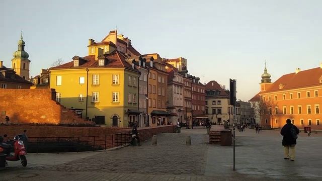 Королевская площадь в Варшаве. Февраль. Обзор. смотреть онлайн