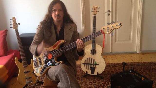 Play Bass! смотреть онлайн