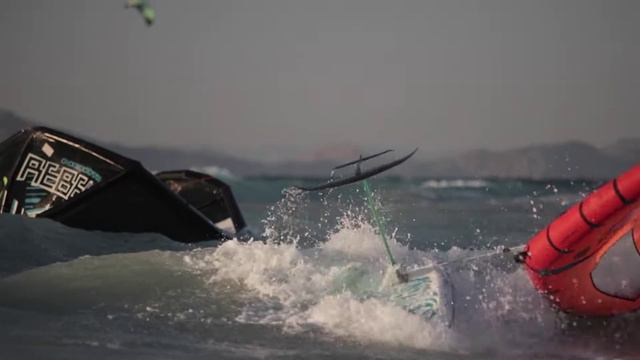 4 - безопасность и столкновение с фойлом (WING FOIL Crashing & Tips To Reduce The Risks)